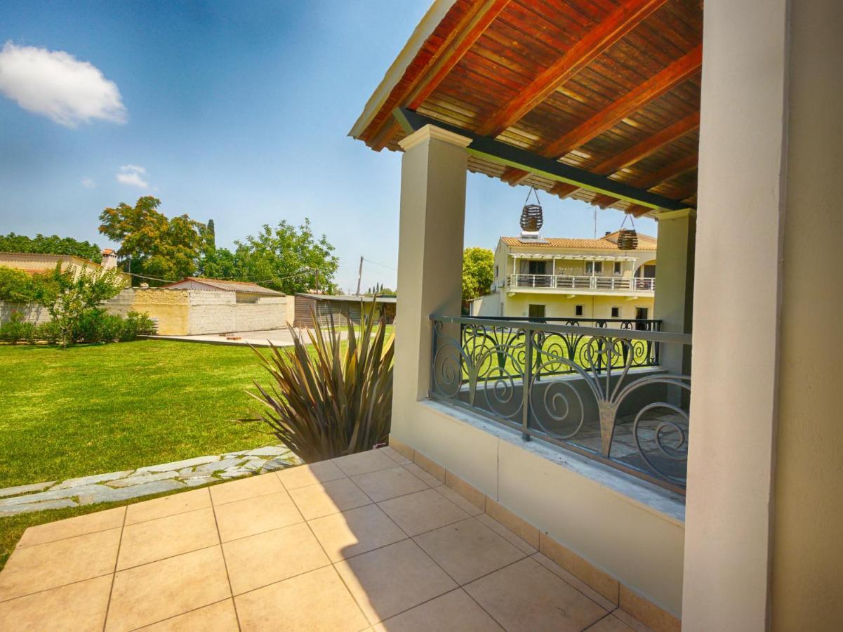 Cozy Family Friendly Apartment With Large Garden Close To Beaches - Dirella Kynopiastai ภายนอก รูปภาพ