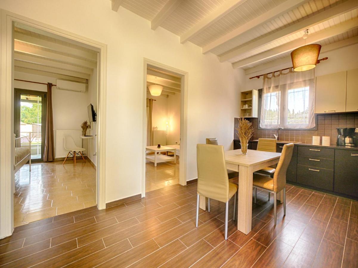 Cozy Family Friendly Apartment With Large Garden Close To Beaches - Dirella Kynopiastai ภายนอก รูปภาพ
