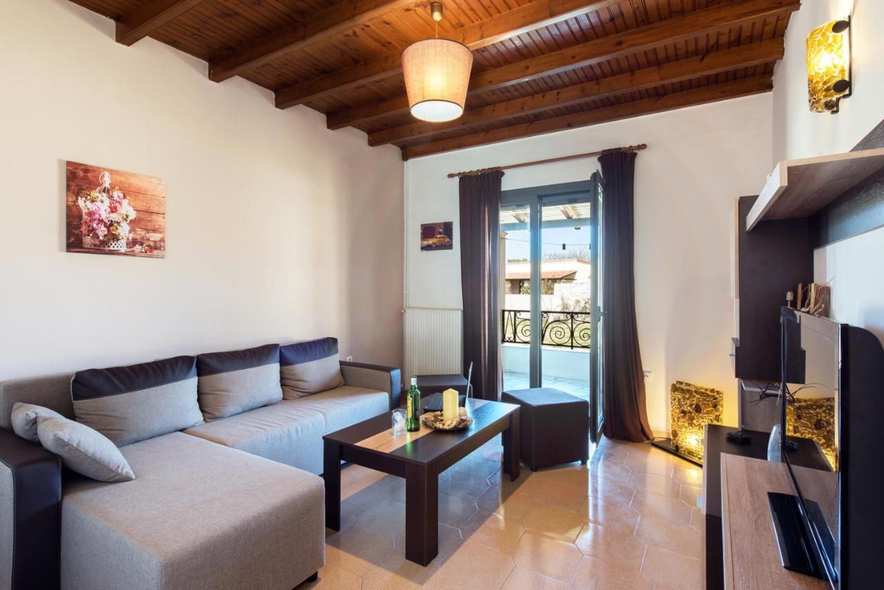 Cozy Family Friendly Apartment With Large Garden Close To Beaches - Dirella Kynopiastai ภายนอก รูปภาพ