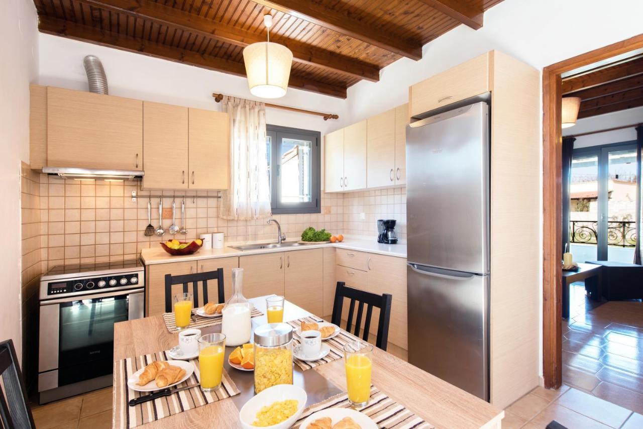 Cozy Family Friendly Apartment With Large Garden Close To Beaches - Dirella Kynopiastai ภายนอก รูปภาพ