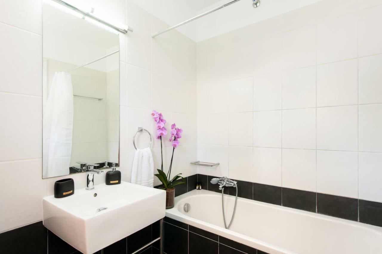 Cozy Family Friendly Apartment With Large Garden Close To Beaches - Dirella Kynopiastai ภายนอก รูปภาพ